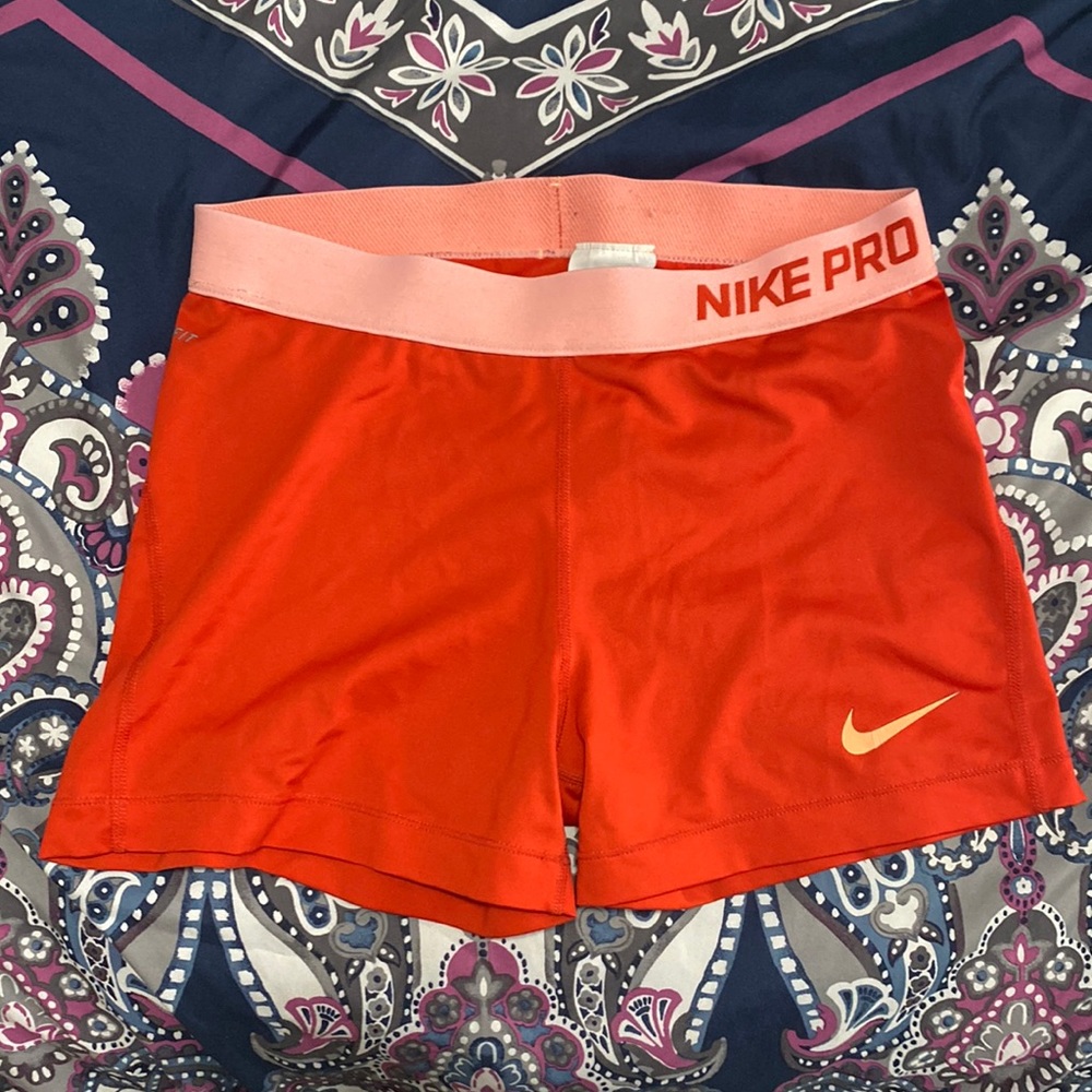 Girls Nike pros